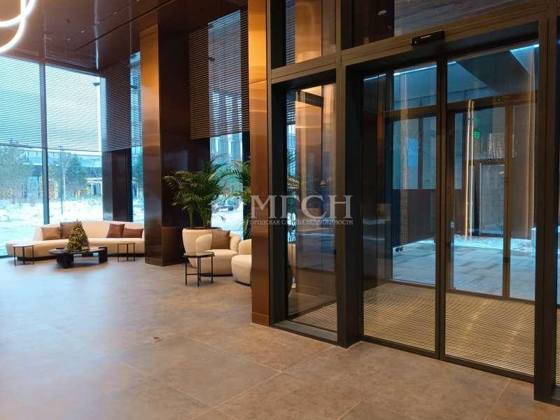 2-комн. квартира, 56 м², 13/32 этаж