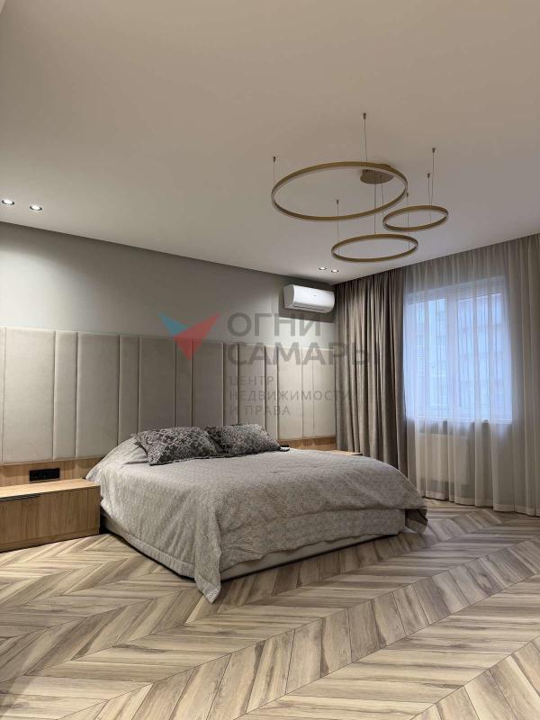 3-комн. квартира, 146 м², 2/9 этаж