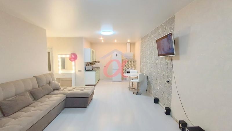 2-комн. квартира, 48 м², 10/10 этаж