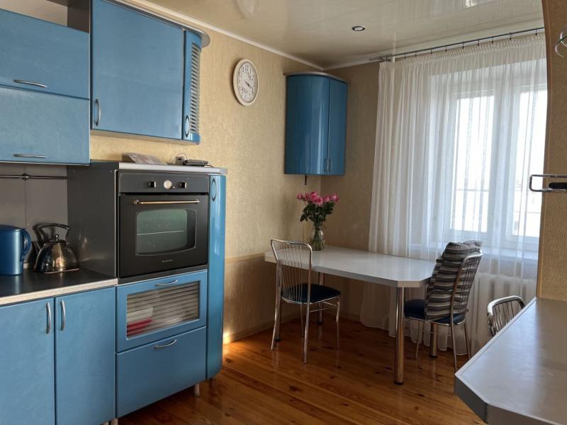 3-комн. квартира, 95 м², 5/6 этаж