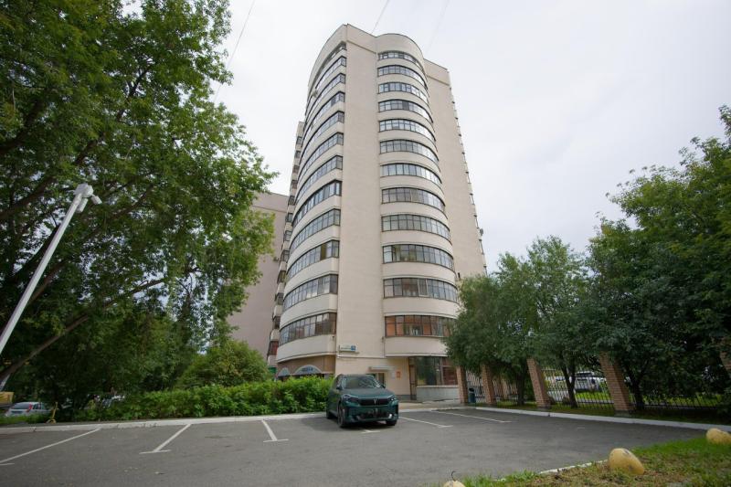 4-комн. квартира, 180 м², 8/10 этаж