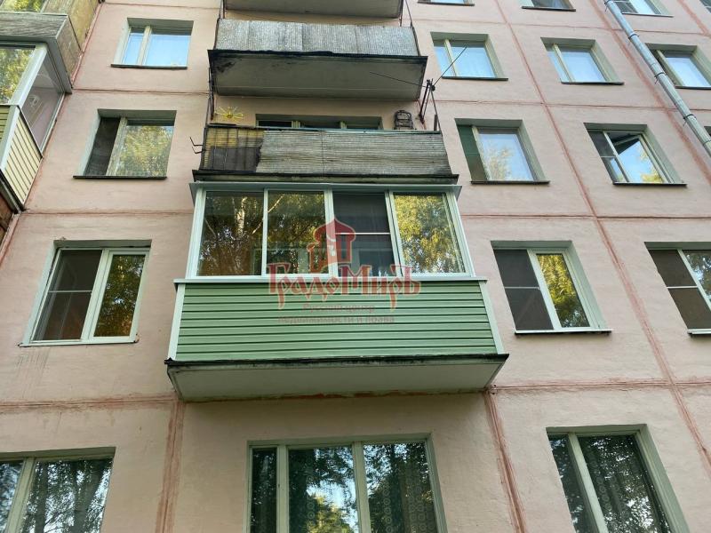 3-комн. квартира, 55 м², 2/5 этаж