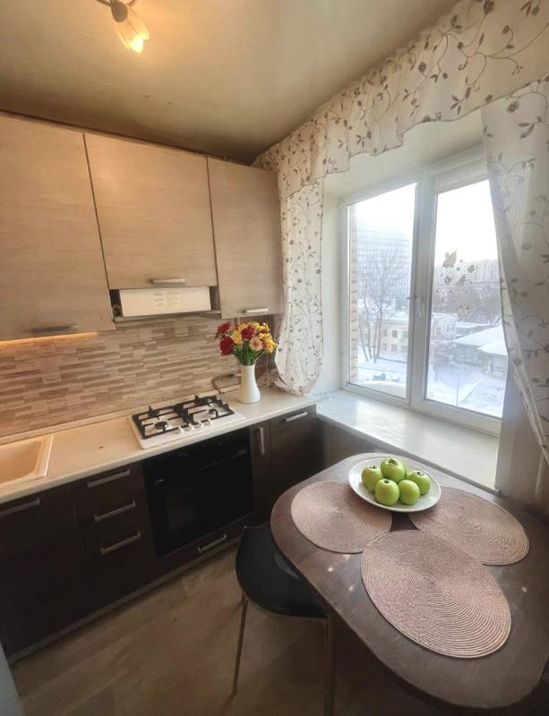 2-комн. квартира, 41 м², 7/9 этаж