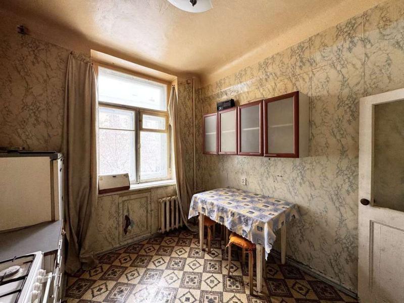 2-комн. квартира, 60 м², 2/5 этаж