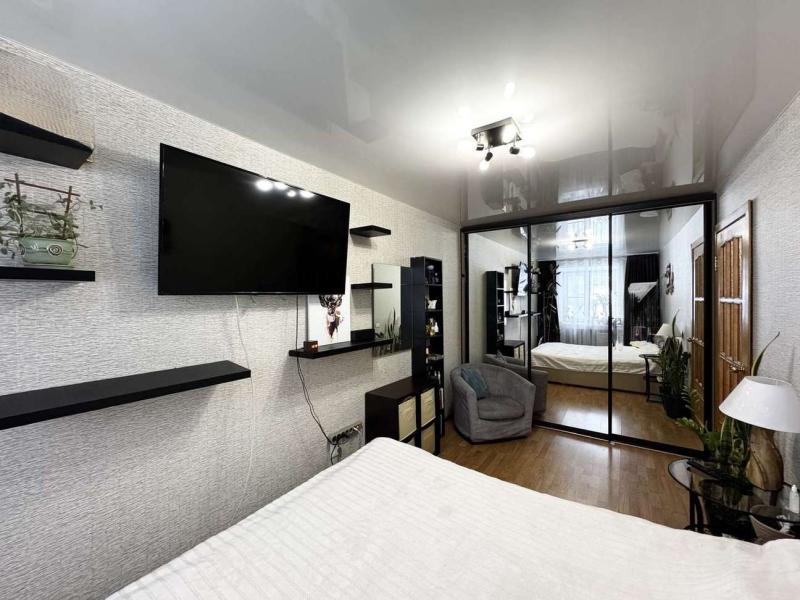 2-комн. квартира, 42 м², 1/5 этаж