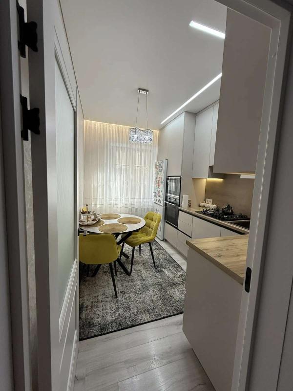 2-комн. квартира, 68 м², 4/9 этаж