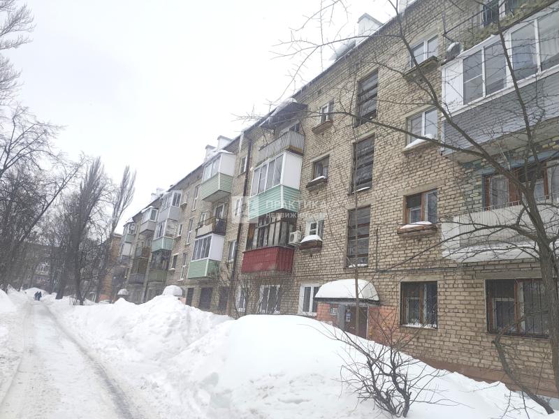 2-комн. квартира, 42 м², 2/5 этаж