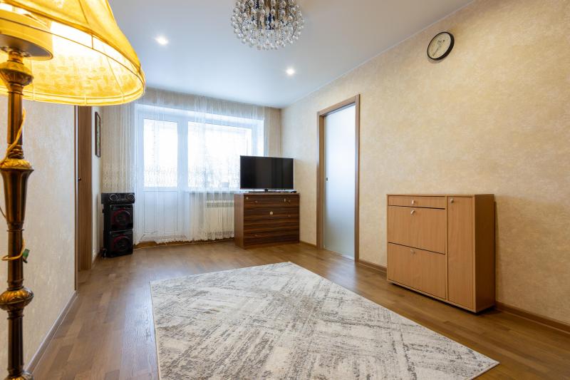 2-комн. квартира, 42 м², 2/4 этаж