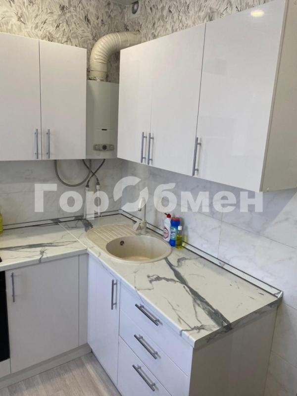 3-комн. квартира, 72 м², 3/5 этаж