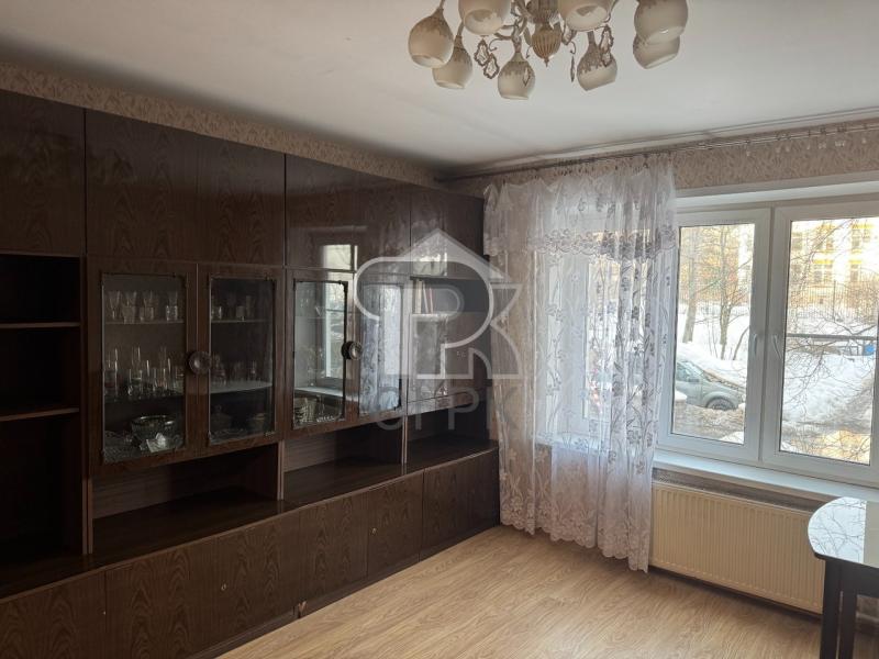 2-комн. квартира, 50 м², 1/9 этаж