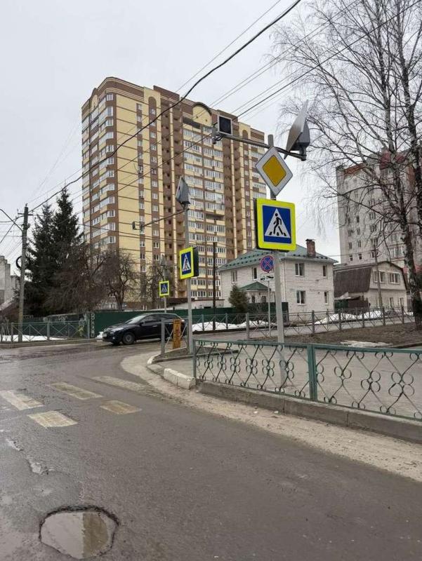 2-комн. квартира, 76 м², 14/17 этаж