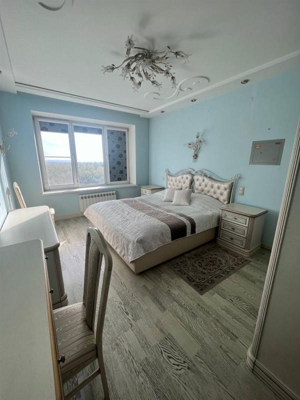 2-комн. квартира, 79 м², 14/17 этаж