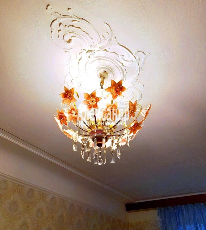 4-комн. квартира, 111 м², 2/5 этаж