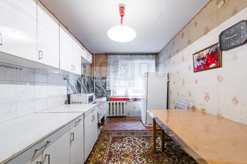 4-комн. квартира, 73 м², 1/9 этаж