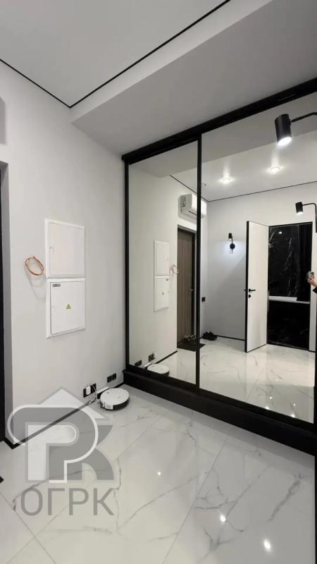 2-комн. квартира, 42 м², 14/42 этаж