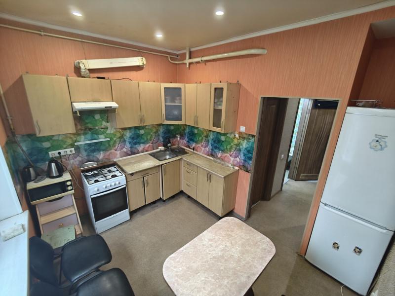 2-комн. квартира, 56 м², 1/5 этаж