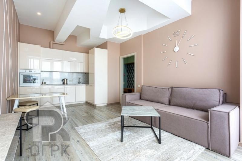 2-комн. квартира, 41 м², 8/15 этаж