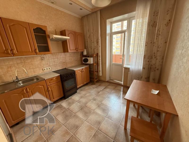 1-комн. квартира, 41 м², 10/18 этаж