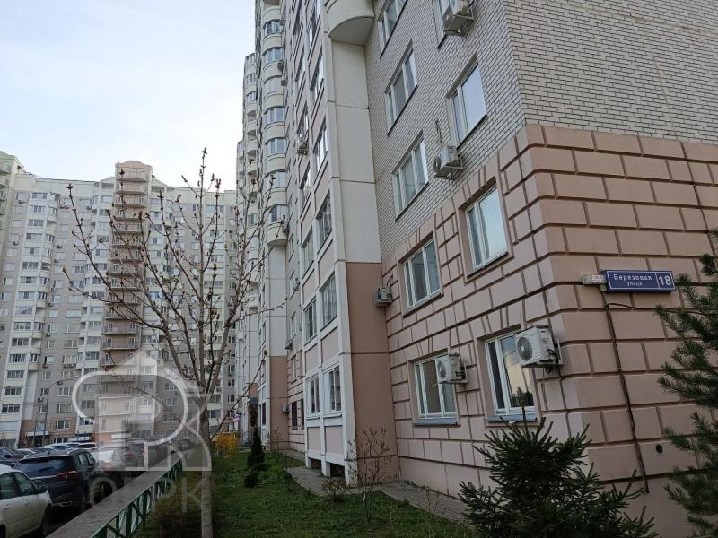 2-комн. квартира, 57 м², 2/17 этаж