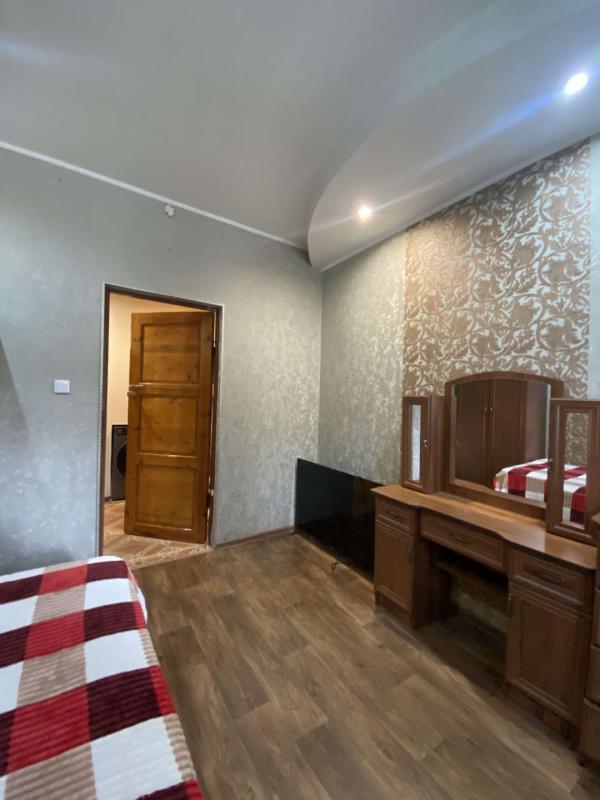 2-комн. квартира, 50 м², 1/2 этаж