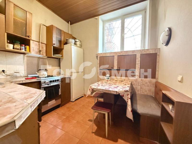 3-комн. квартира, 64 м², 1/5 этаж