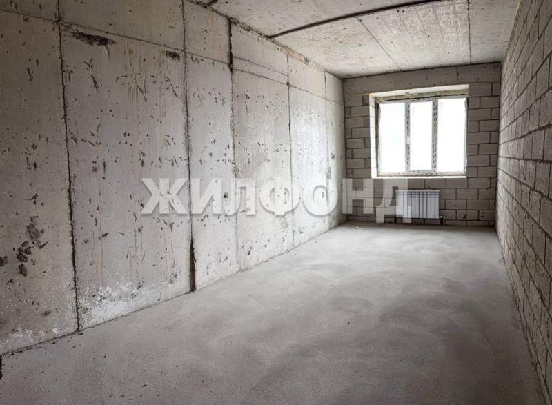 2-комн. квартира, 82 м², 9/15 этаж