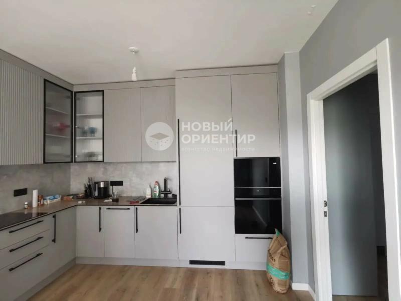 2-комн. квартира, 54 м², 3/25 этаж