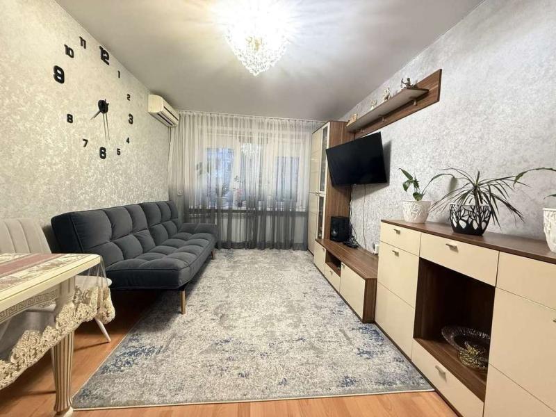 2-комн. квартира, 45 м², 1/5 этаж