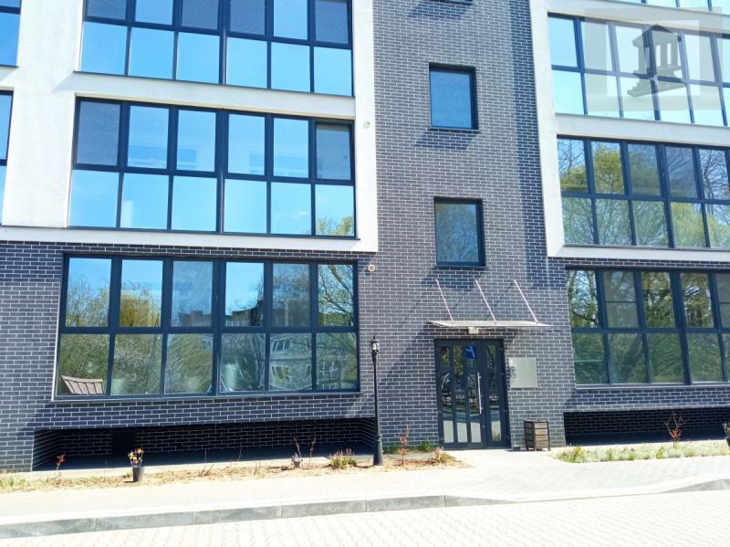 3-комн. квартира, 93 м², 2/4 этаж