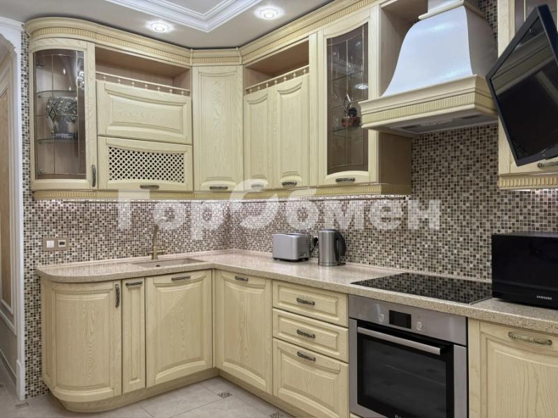 2-комн. квартира, 53 м², 14/25 этаж