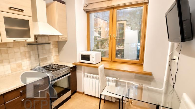 2-комн. квартира, 61 м², 2/8 этаж