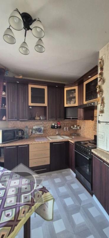 2-комн. квартира, 56 м², 10/16 этаж