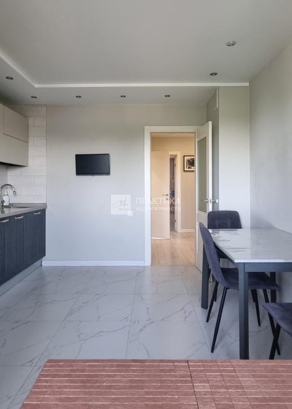 2-комн. квартира, 68 м², 5/10 этаж