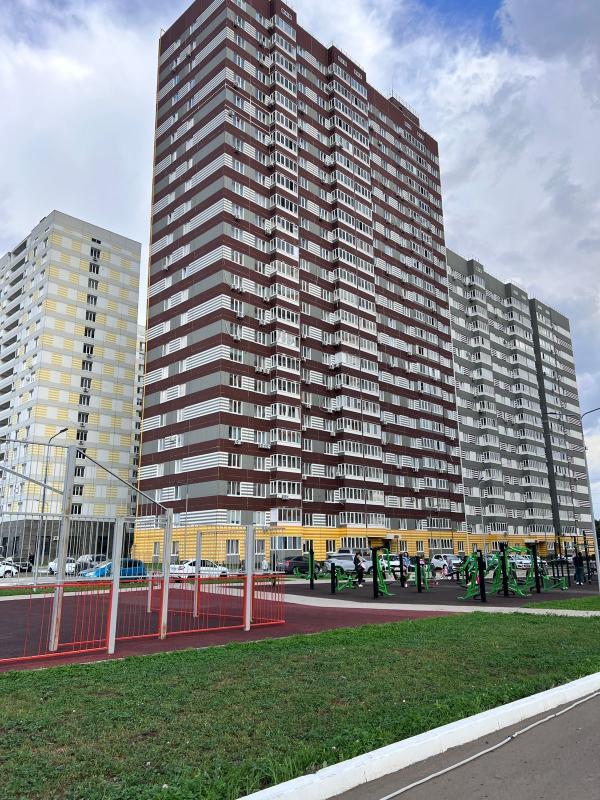 2-комн. квартира, 65 м², 7/25 этаж