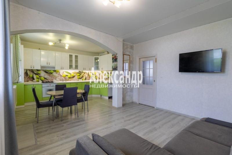 2-комн. квартира, 82 м², 1/2 этаж
