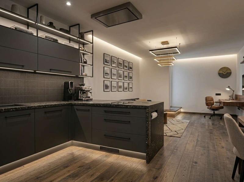 2-комн. квартира, 83 м², 4/10 этаж