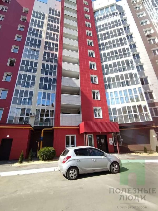 3-комн. квартира, 98 м², 2/12 этаж