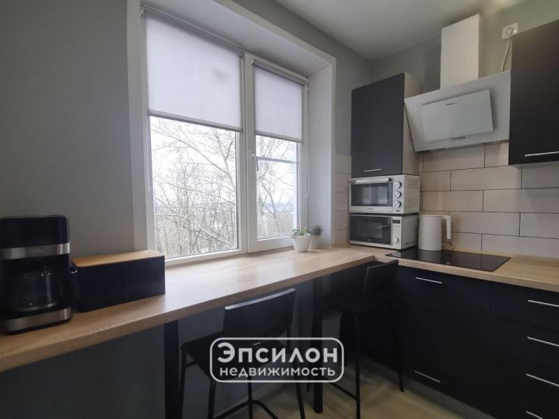3-комн. квартира, 48 м², 5/5 этаж