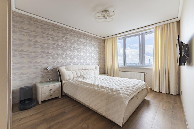 2-комн. квартира, 63 м², 24/27 этаж