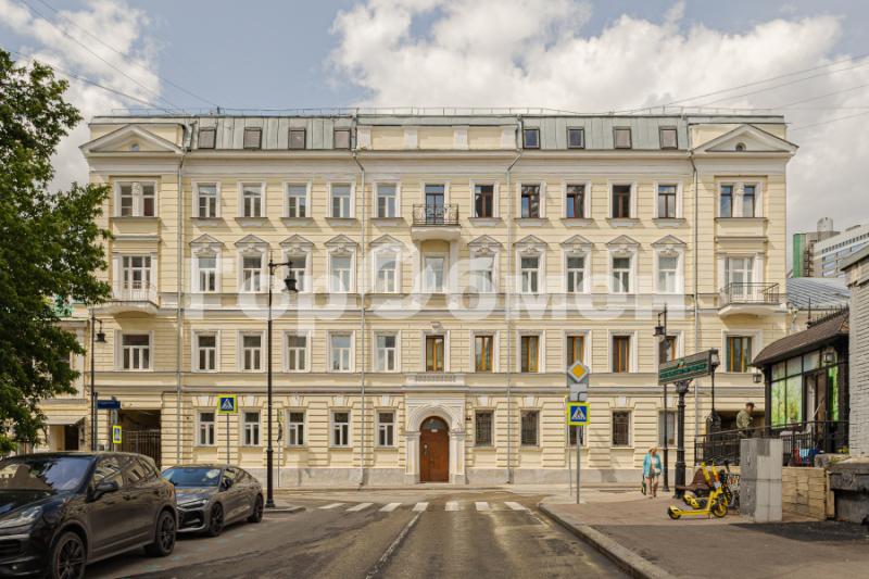 3-комн. квартира, 172 м², 3/4 этаж