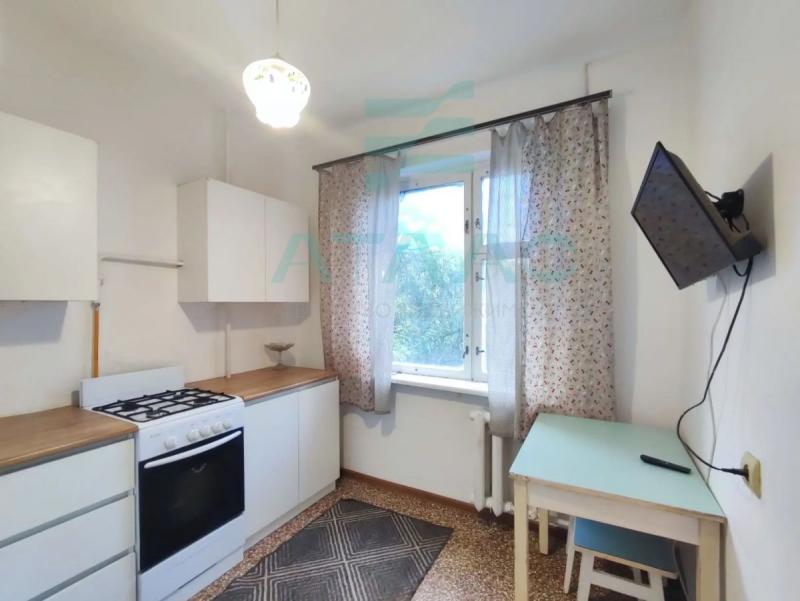 2-комн. квартира, 46 м², 3/9 этаж
