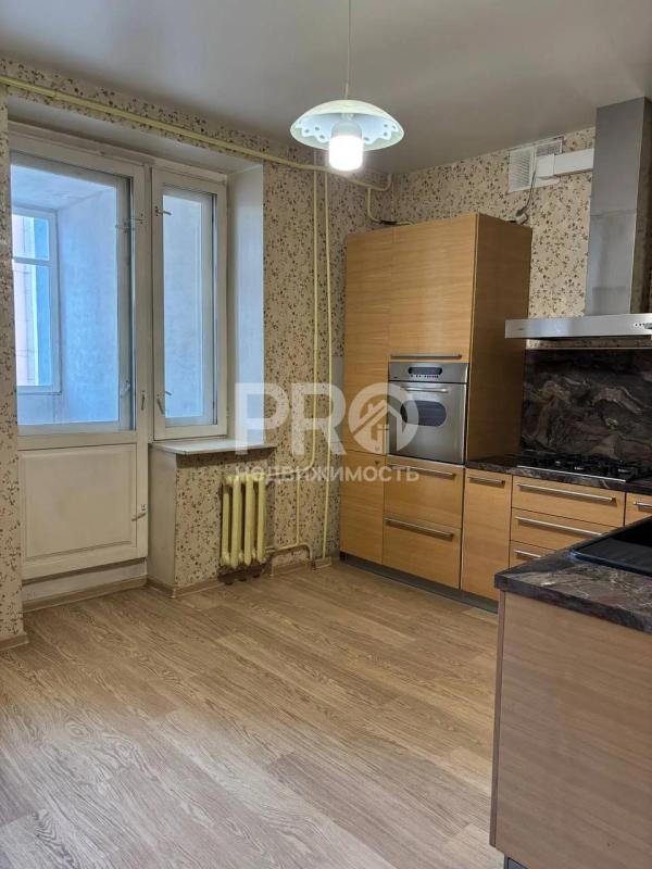 3-комн. квартира, 115 м², 3/7 этаж