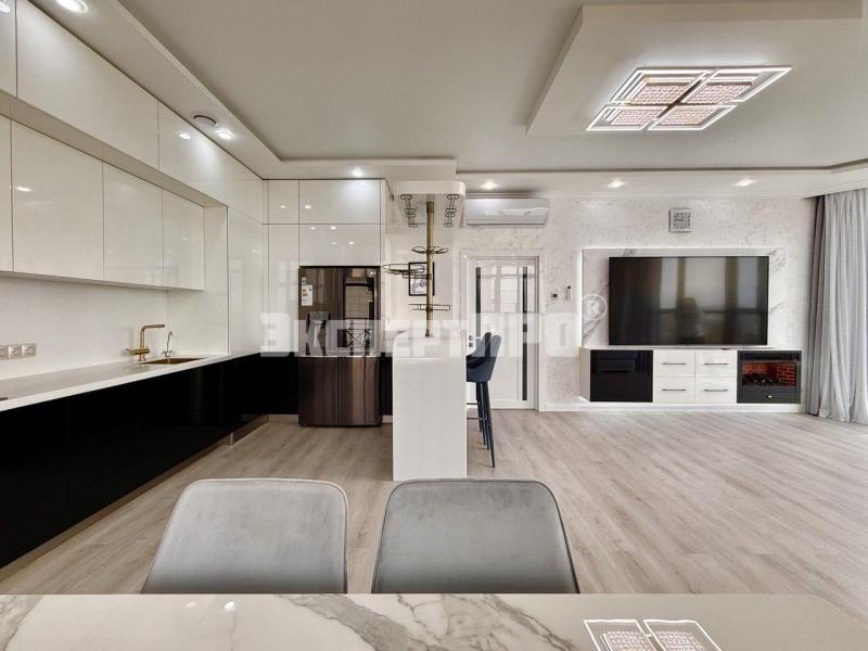3-комн. квартира, 115 м², 18/19 этаж