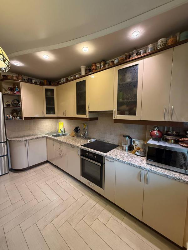 2-комн. квартира, 53 м², 6/17 этаж