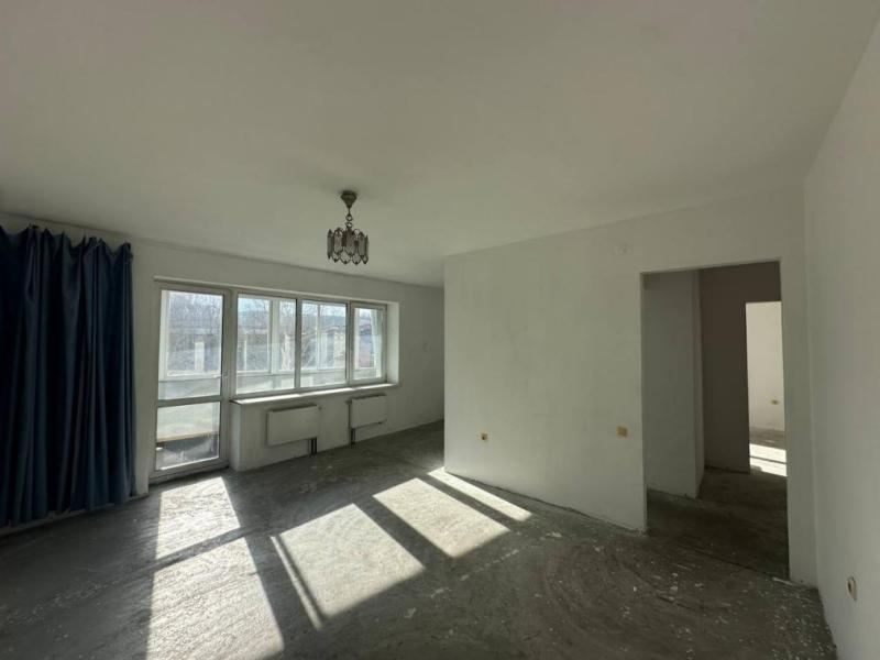 2-комн. квартира, 74 м², 7/8 этаж