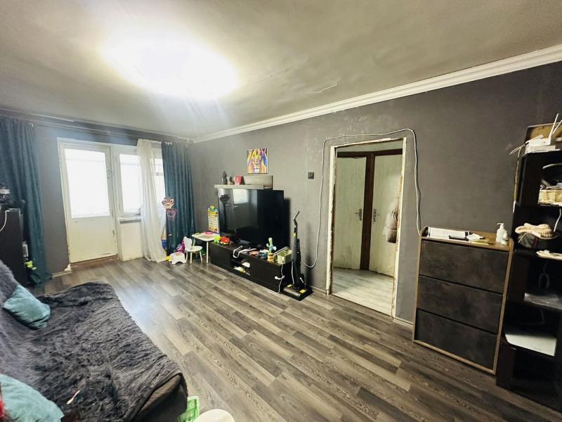 3-комн. квартира, 55 м², 4/5 этаж