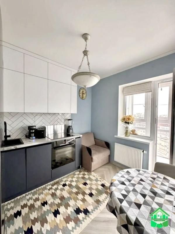 1-комн. квартира, 37 м², 15/24 этаж