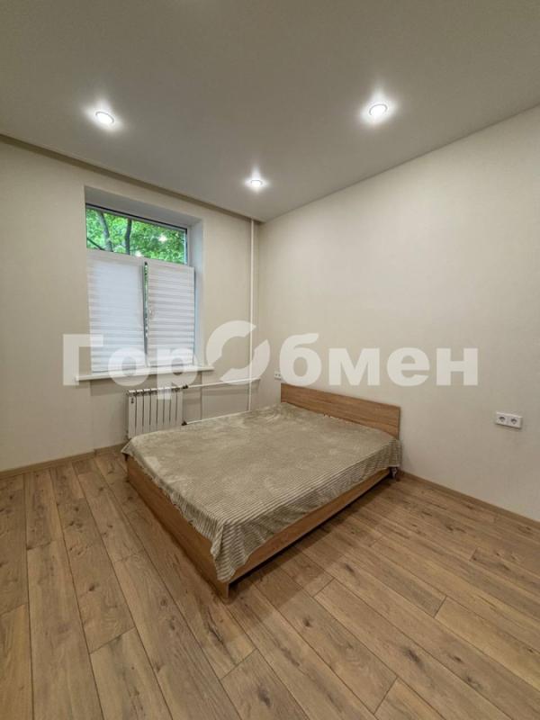 2-комн. квартира, 58 м², 1/5 этаж