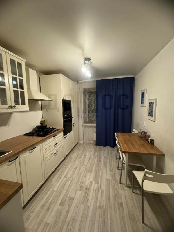 3-комн. квартира, 88 м², 1/10 этаж