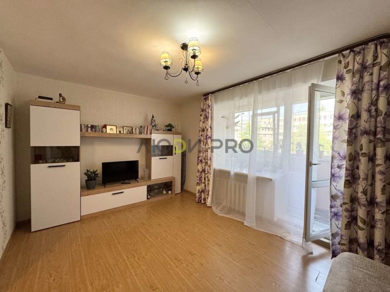3-комн. квартира, 63 м², 2/9 этаж